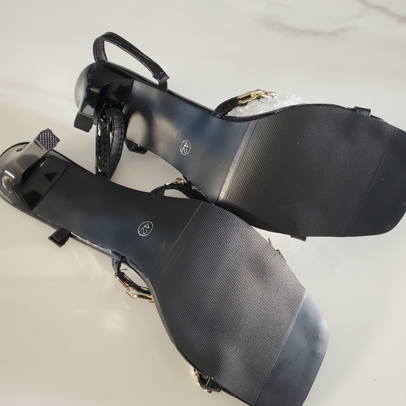 Chain link spike slide sandals size 10 - Picture 5 of 6